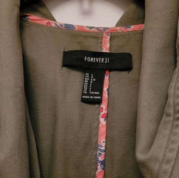 FOREVER21 spring trench size L army green - Picture 3 of 4